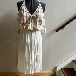 Xhilaration Embroidered Boho Cold Shoulder Maxi Dress